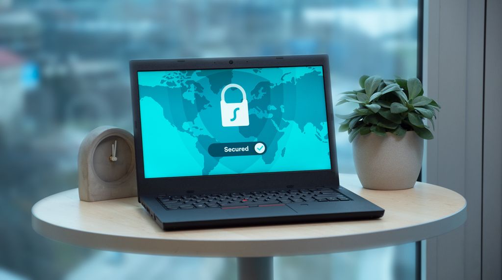 Firewall e VPN Corporativo Firewall e VPN corporativo protegendo a rede da empresa